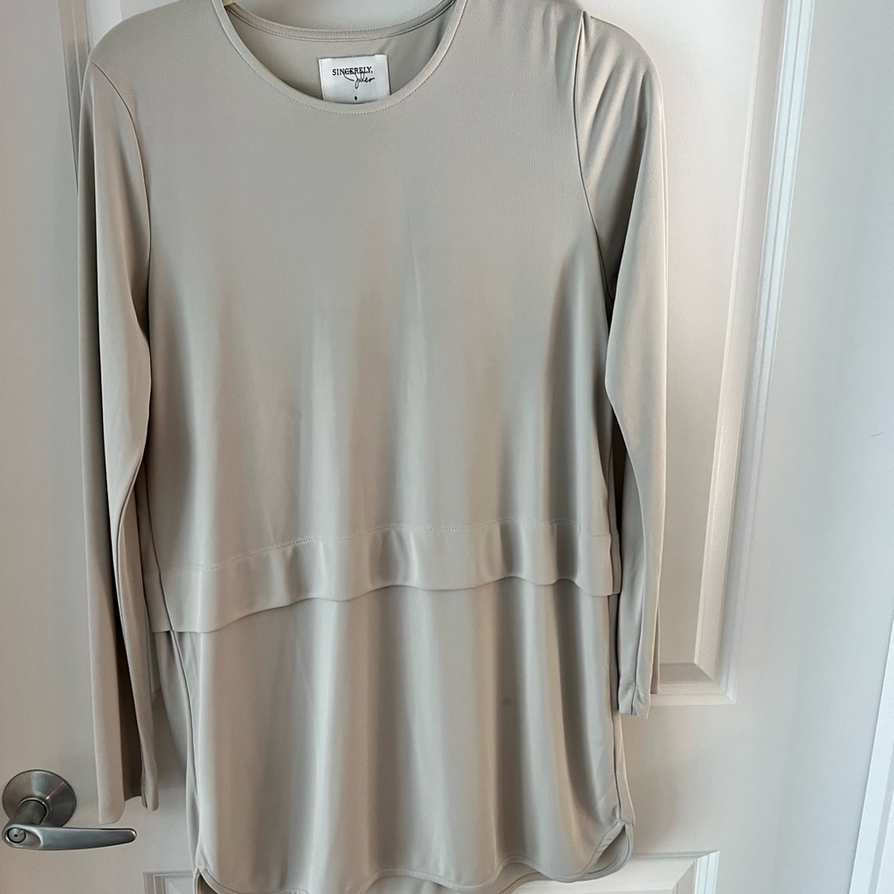 Dress from influencer Sincerely Jules. Size small.